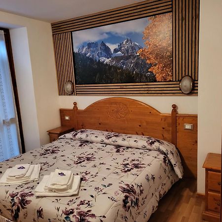 Albergo Meuble Tarandan Forni di Sopra Exteriör bild
