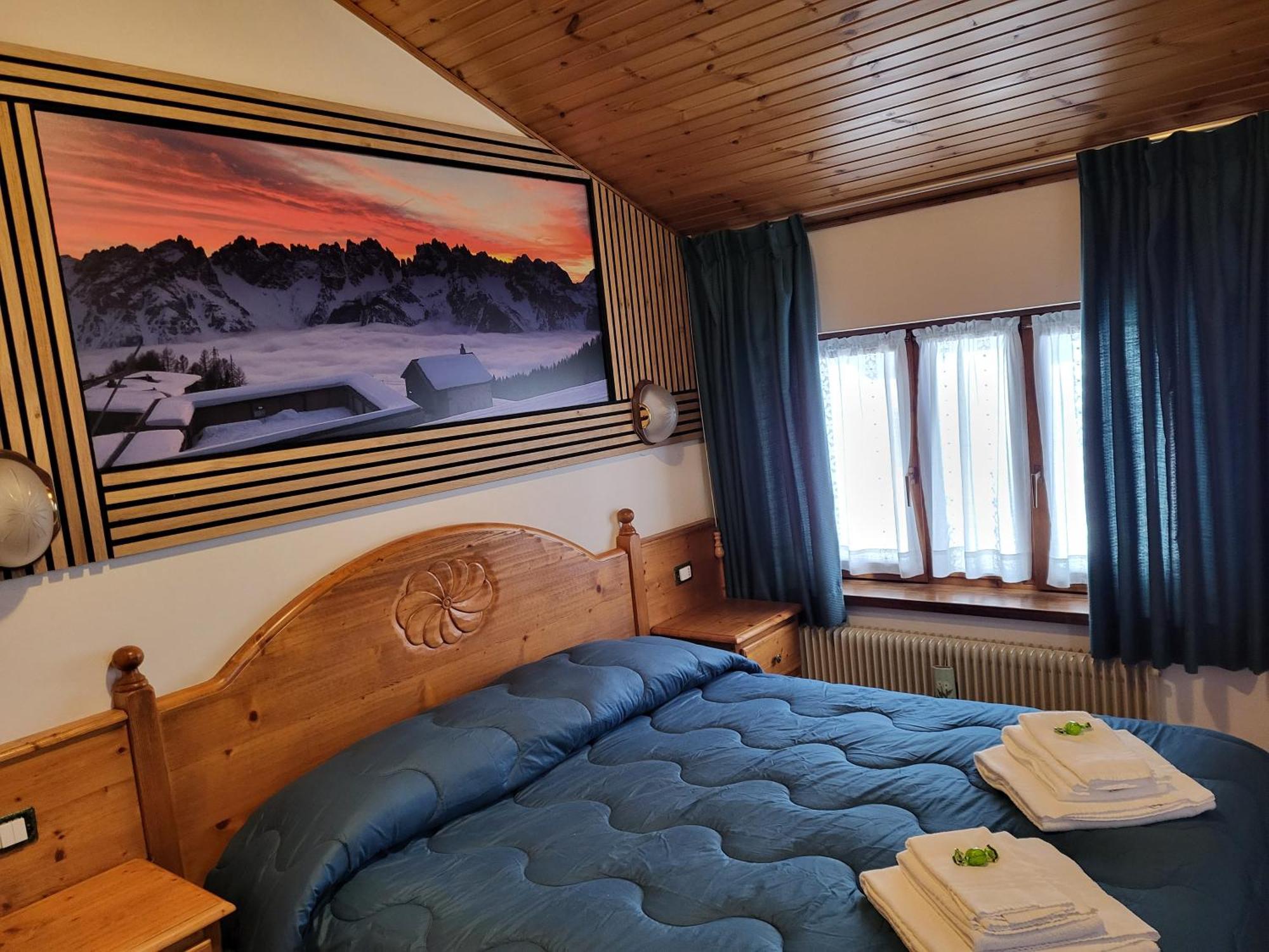 Albergo Meuble Tarandan Forni di Sopra Exteriör bild
