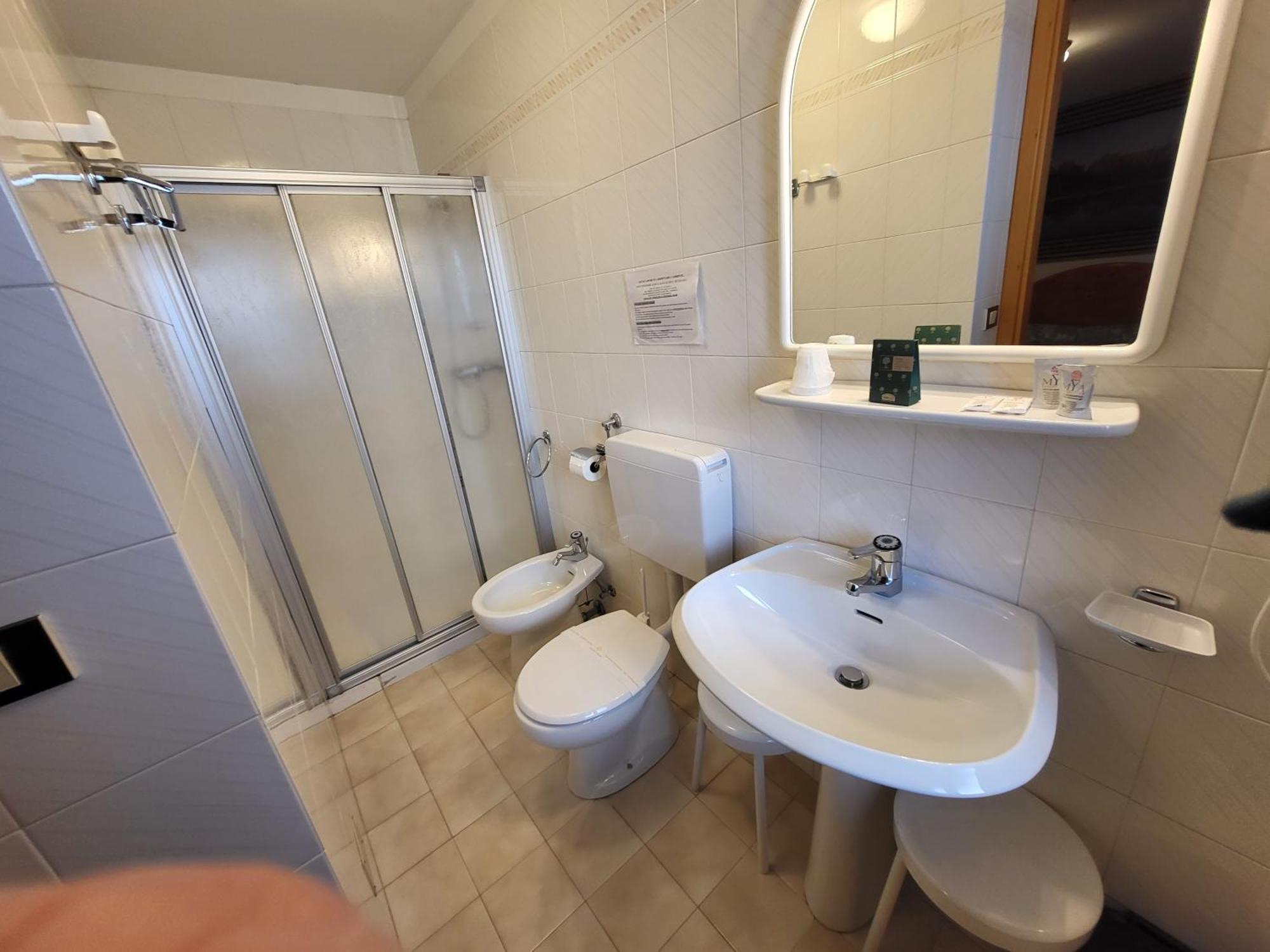 Albergo Meuble Tarandan Forni di Sopra Exteriör bild