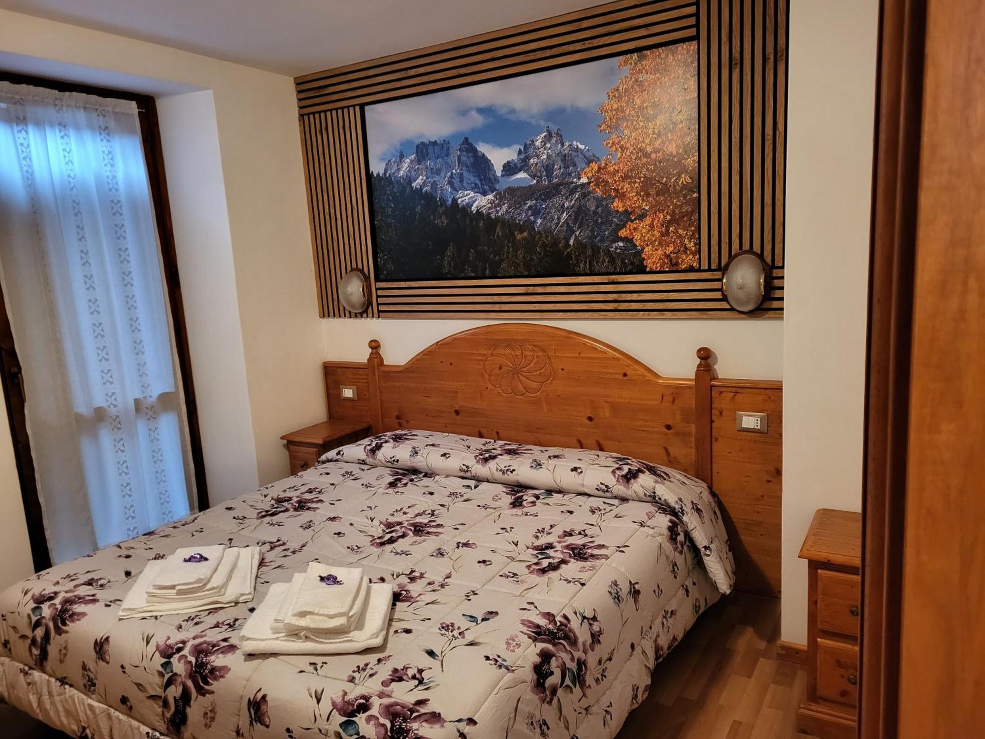 Albergo Meuble Tarandan Forni di Sopra Exteriör bild