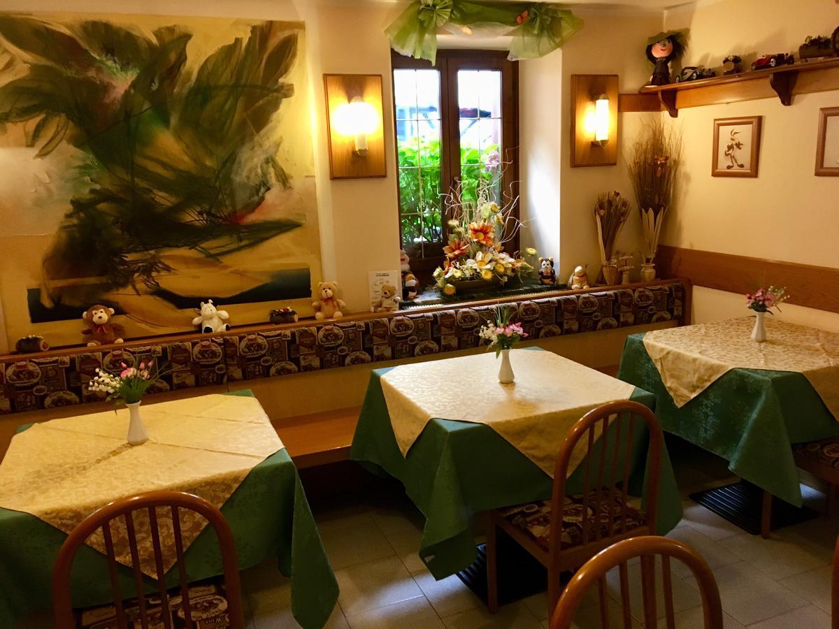 Albergo Meuble Tarandan Forni di Sopra Exteriör bild